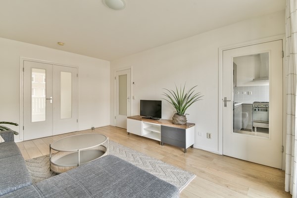 Photo - For rent: Jan van Schaffelaarplantsoen 17B, 1061 DL Amsterdam